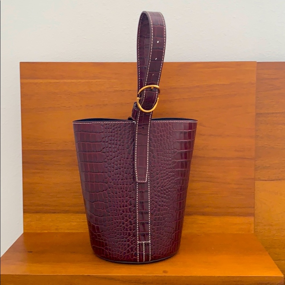 *LIKE NEW* Trademark embossed leather bucket bag